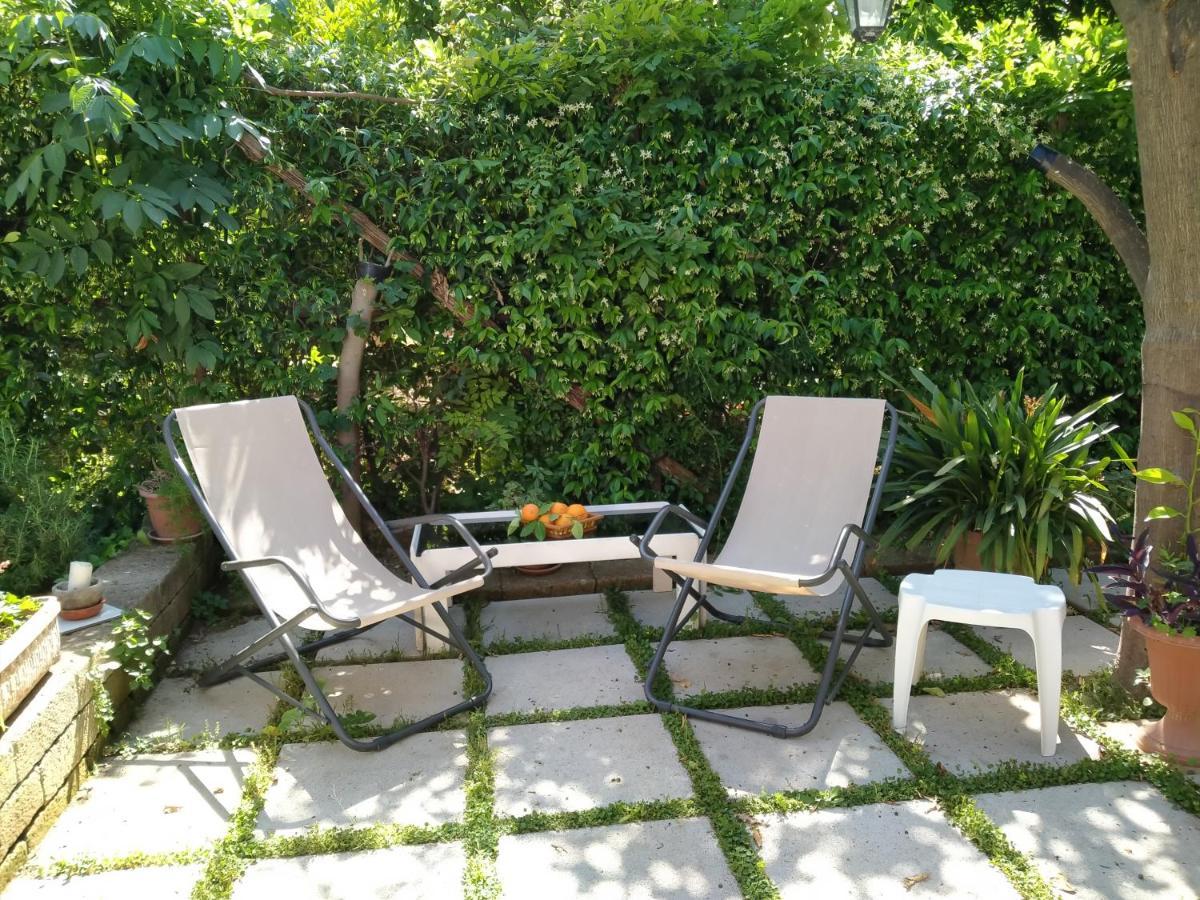 Villino L'Aranceto Sorrentino Bed and Breakfast Meta Exteriör bild